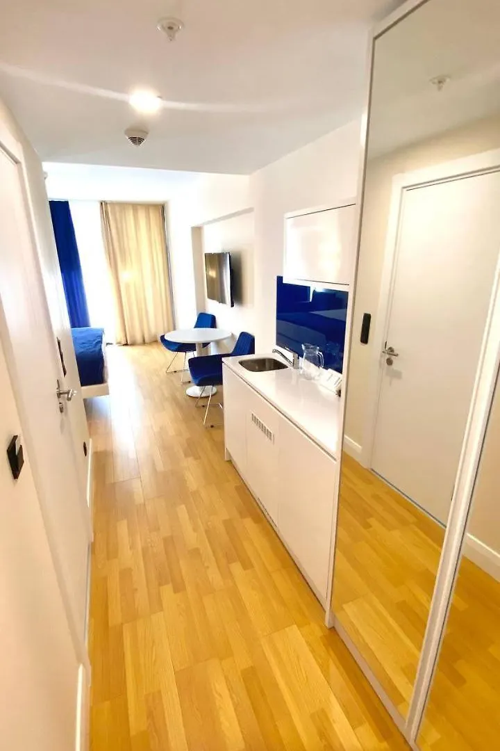 Sea View Aparthotel Batumi Orbi City 0*,